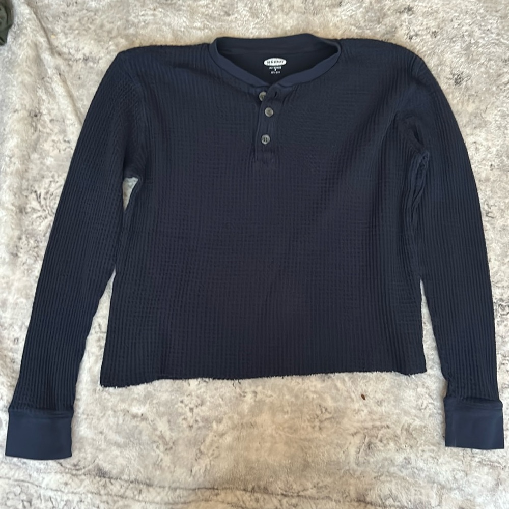 Navy blue, long sleeve, waffle knit, cropped tee shirt.